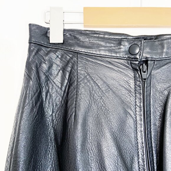 Vintage Black Leather Skirt / size 28 inch waist/ size Medium - Picture 9 of 10